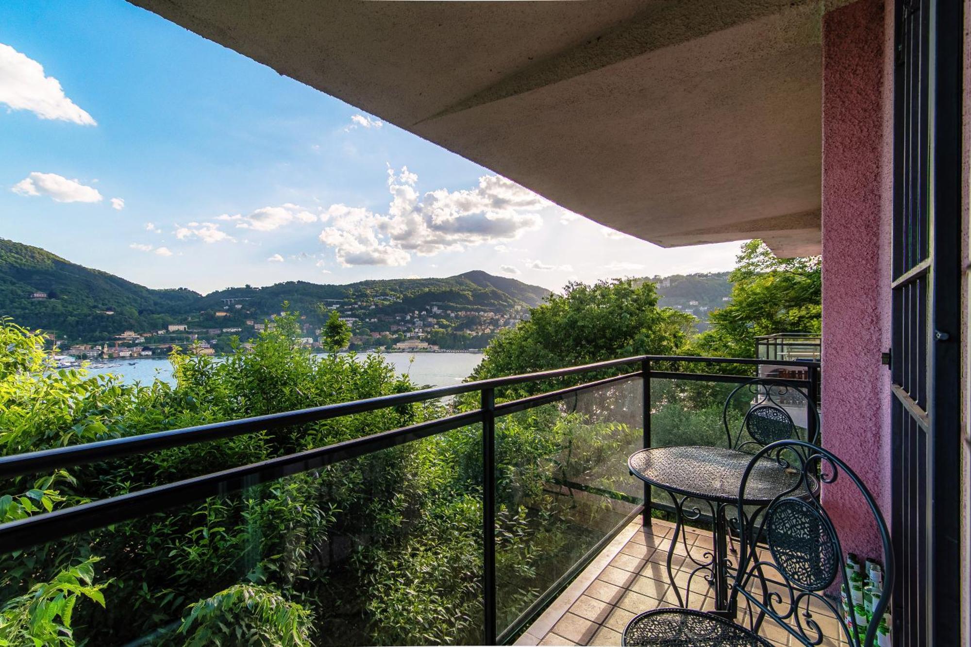 Апартаменти Bellavista Flat - The House Of Travelers Комо Екстер'єр фото