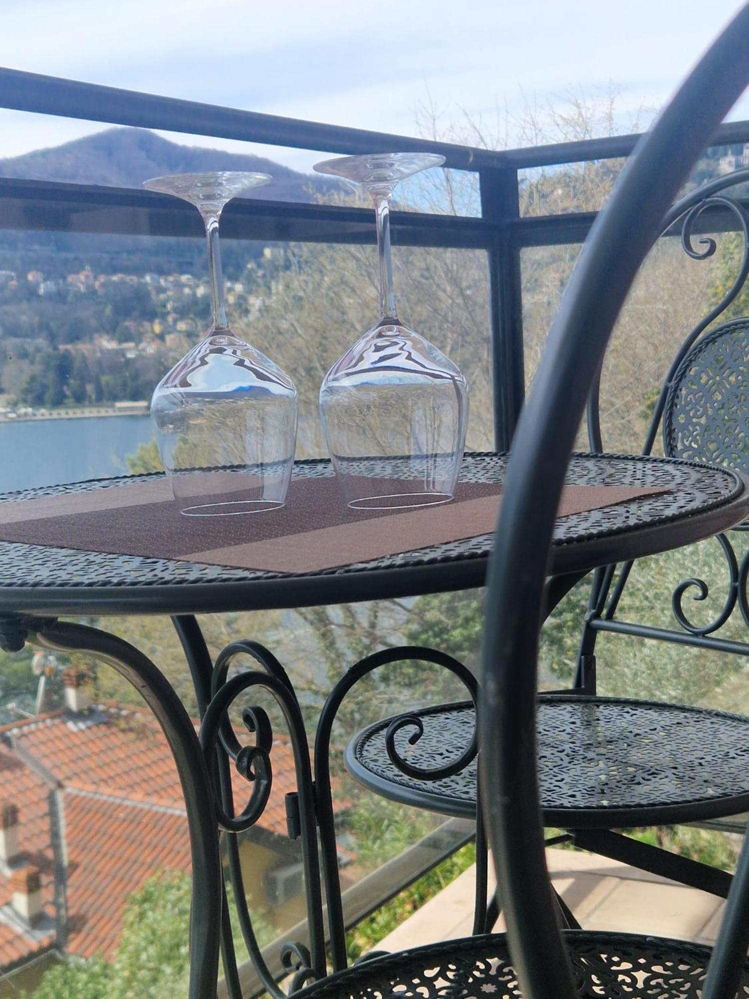 Апартаменти Bellavista Flat - The House Of Travelers Комо Екстер'єр фото